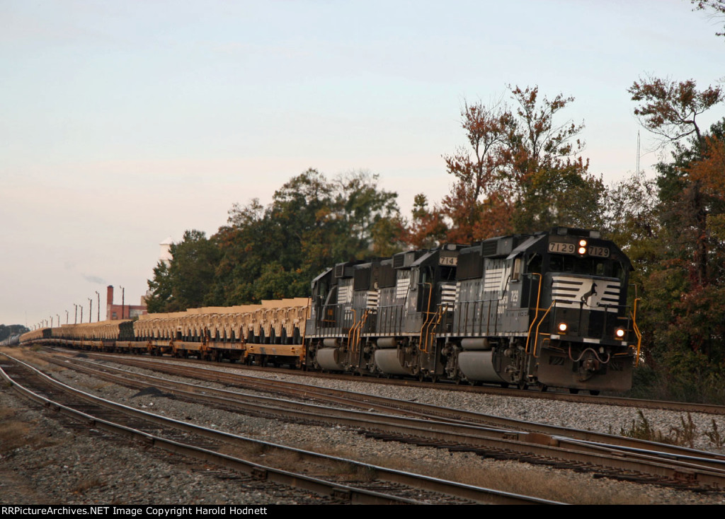 NS 7129 leads two other GP60's on train 350 at Aycock